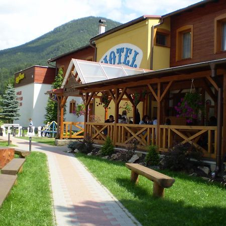 Motel Ranc Ruzomberok Exterior photo