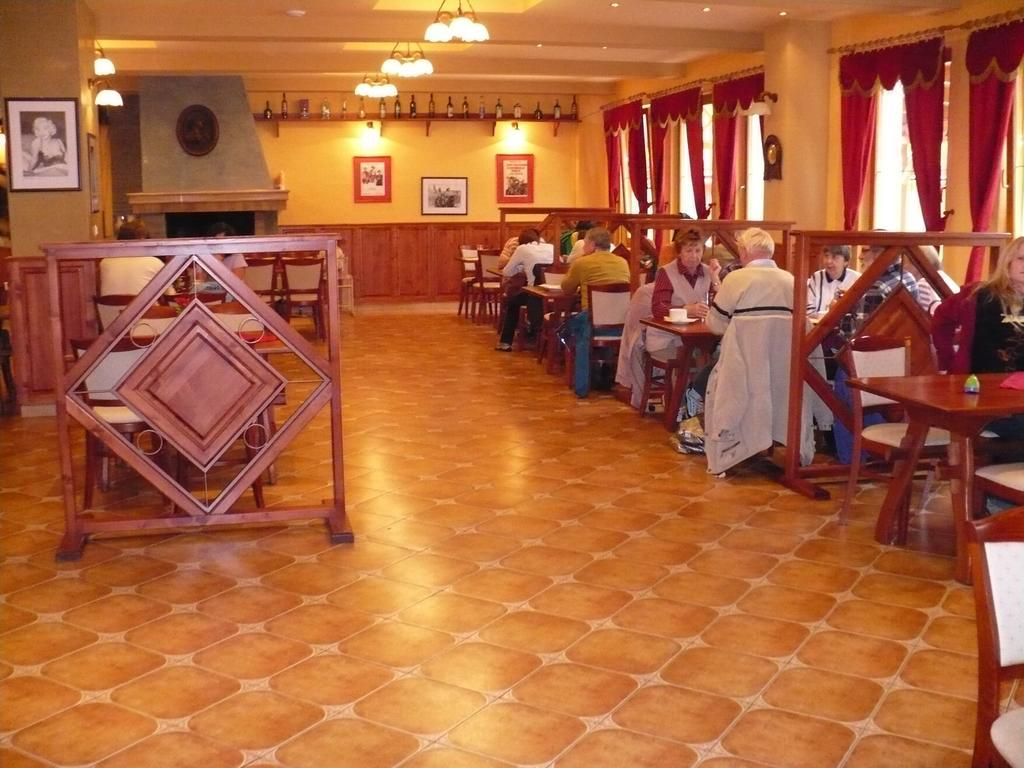 Motel Ranc Ruzomberok Exterior photo