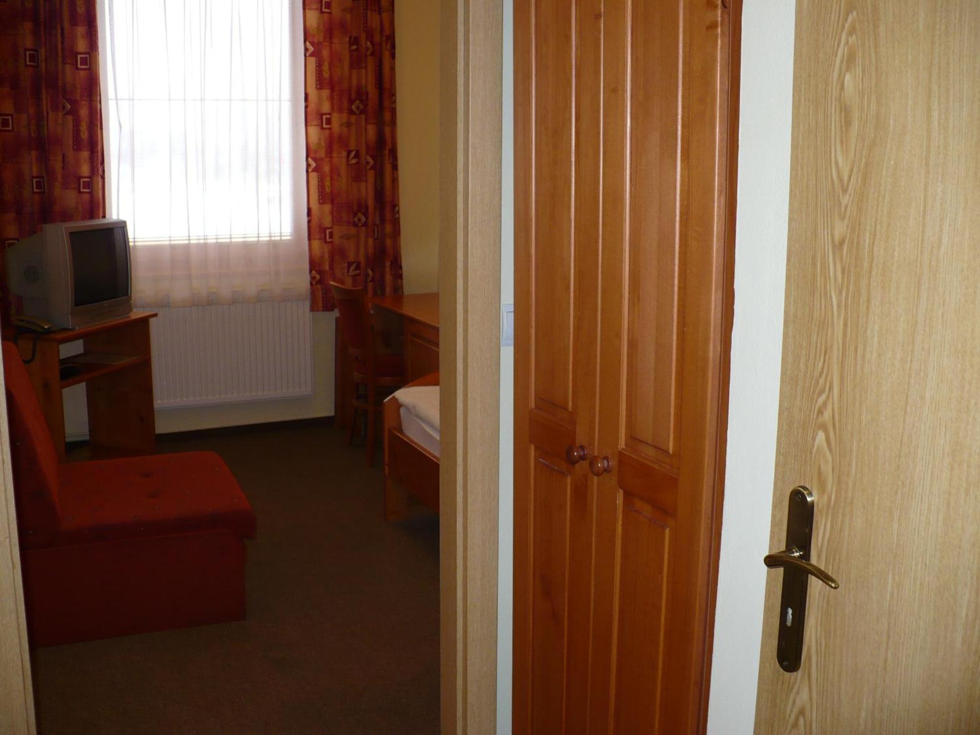 Motel Ranc Ruzomberok Exterior photo